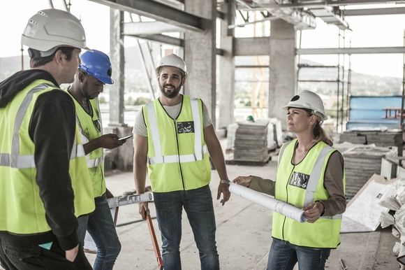 Briefing auf der Baustelle